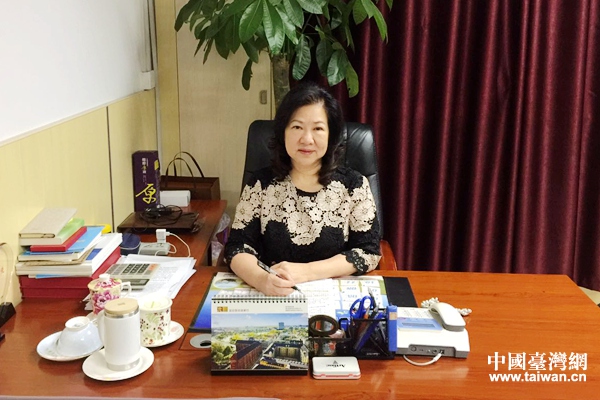 郭怡秀辦公照 郭怡秀辦公照