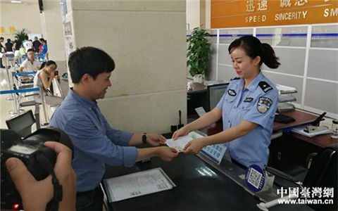 �۰��_(t��i)�����ס�C���I(l��ng)���� �ڴ��_(t��i)�����k����ݣ��ǳ��ڴ�