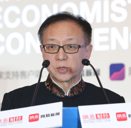 清華大學(xué)教授、《知識(shí)分子》主編 魯白