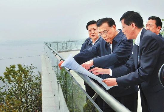 4��25������ˏ���������츮�^(q��)�ɶ��ƌW�ǿ������˽��츮�^(q��)���ɶ��ƌW�ǰl(f��)չ�½�(j��ng)���������ܵ����P(gu��n)��r��