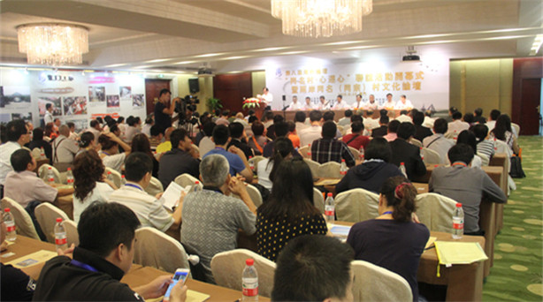 �װ���ǰ���S�ร���˱����x�l(xi��ng)���������ڵ���λ�ɺ����_���\�����������������������