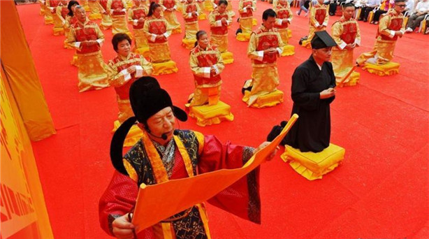 6��13�գ��}�_�ɰ����g�����Ļ�������ӡ����ڰˌú��{Փ����ꐾ����Ļ���(ji��)����ꐾ�����