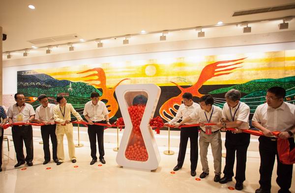 ���{�ɰ����t(y��)ˎ�Ļ�չʾ�^�_�^�xʽ