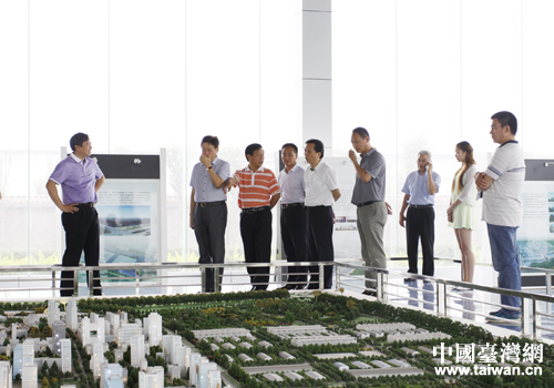 臺(tái)商許佑正一行到河南安陽市內(nèi)黃縣考察 臺(tái)商許佑正一行到河南安陽市內(nèi)黃縣考察