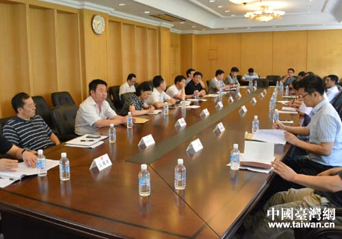 臺胞投資保護(hù)法座談會現(xiàn)場 臺胞投資保護(hù)法座談會現(xiàn)場