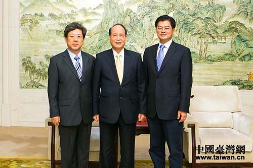 江蘇宿遷市領(lǐng)導(dǎo)會(huì)見海基會(huì)林中森 江蘇宿遷市領(lǐng)導(dǎo)會(huì)見海基會(huì)林中森