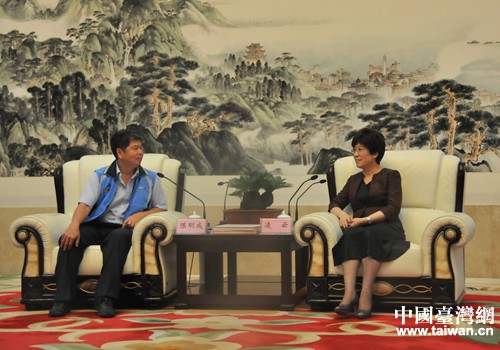 凌云會見采訪團一行 凌云會見采訪團一行