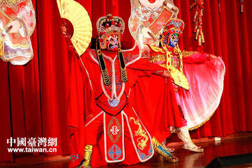 精彩的川劇變臉表演 精彩的川劇變臉表演