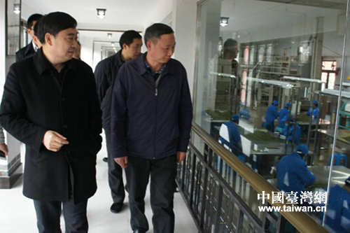 四川省臺(tái)辦主任周敏謙考察宜賓敘府茶業(yè) 四川省臺(tái)辦主任周敏謙考察宜賓敘府茶業(yè)