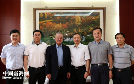 會(huì)見(jiàn)合影 會(huì)見(jiàn)合影