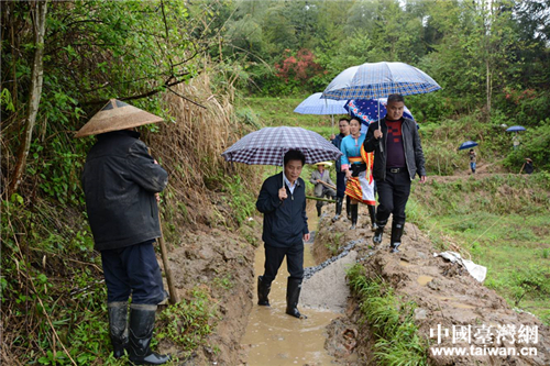 �T�����Σ��У�һ�ЬF(xi��n)���쿴ˮ���S�޹���