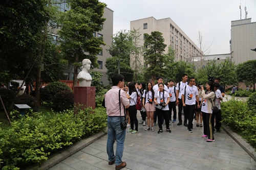 ���^���t(y��)��Ժ�Ļ��V��