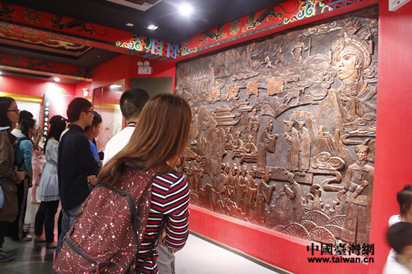 �������͝h�����°残�����ӿ̮���������˵�һ��