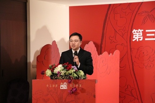 綿陽市梓潼縣縣委副書記、縣長賀旺在交流會(huì)上致辭 綿陽市梓潼縣縣委副書記、縣長賀旺在交流會(huì)上致辭