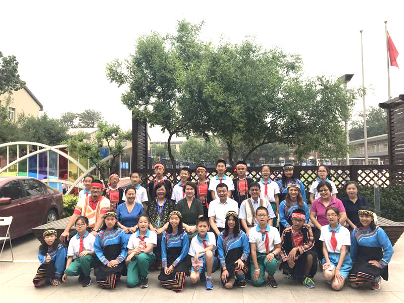 �_�|�h����С�W(xu��)�c����^(q��)��һС�W(xu��)������ͬ��Ӱ