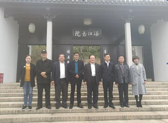 �_(t��i)���A���Ļ���(j��ng)�Q(m��o)���M(j��n)�f(xi��)��(hu��)һ�е����޿���