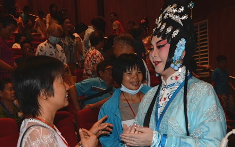 �ό���ˇ��Ժ�y������Ŀ�B��ĸ���״θ��_(t��i)�ݳ��@���u(p��ng)