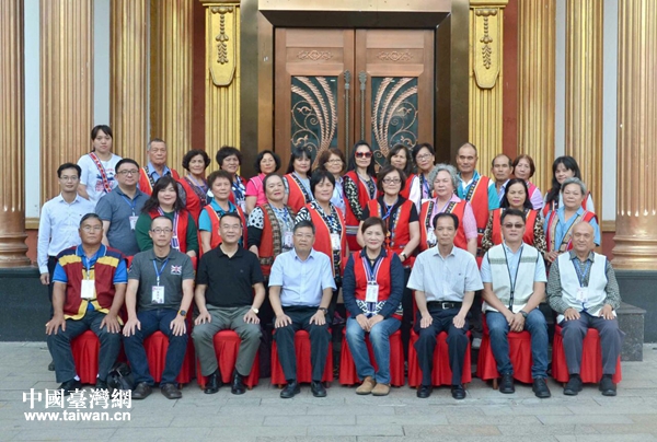 ��ɫ���I(l��ng)��(d��o)�c�_���S�I����F(tu��n)��Ӱ������