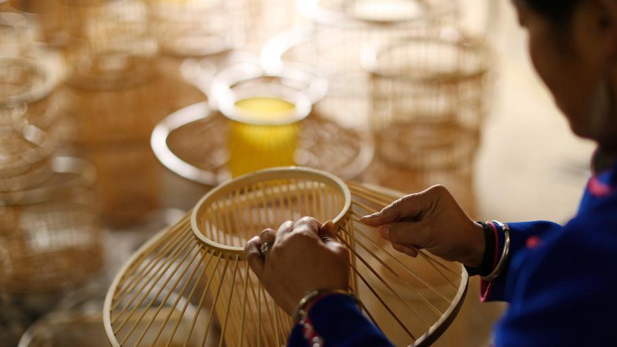 �s����ɫ���� ����(y��ng)��(ji��)���Ј�