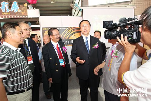 貴州省委副書記李軍接受臺灣媒體采訪