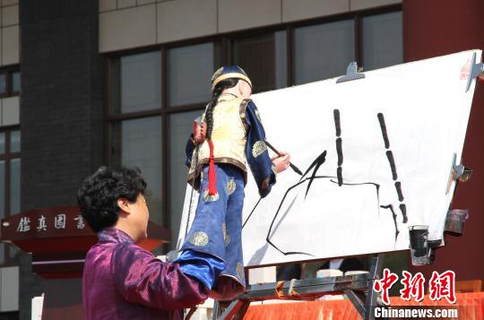 兩岸素食文化博覽會(huì)啟幕 世界素食揚(yáng)州“大集會(huì)” 兩岸素食文化博覽會(huì)啟幕 世界素食揚(yáng)州“大集會(huì)”