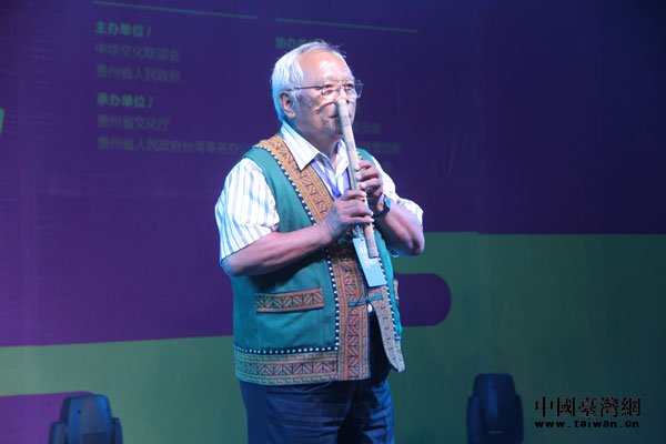 �ɰ��Ļ�����ʿ���]Ļʽ�ϱ����˾��ʵĹ�(ji��)Ŀ���D���_(t��i)���|�A��W(xu��)����W(xu��)ԺԺ�L(zh��ng)ͯ���l(f��)���ݵıǵѪ�(d��)��