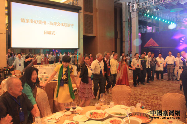 ȫ��(ch��ng)�ăɰ����e��������߅��߅�����҂�����һ���ˡ����]Ļ(li��n)�g���(d��ng)�������߳�