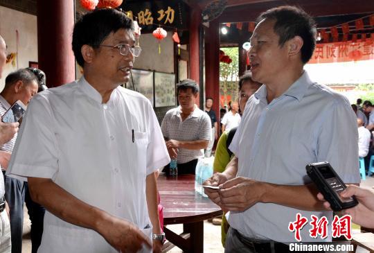 �ɰ�ӛ�ߡ�����W(xu��)������،�Դ���J(r��n)ͬ�У��ɰ��ͼ�һ���H