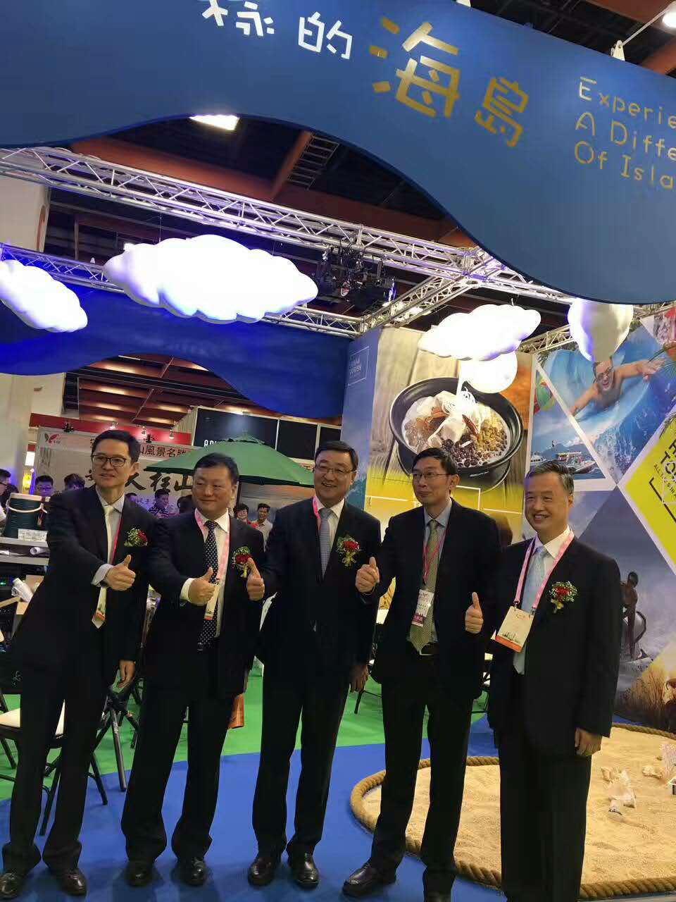 ���w�(y��n)���ϣ���һ�ӵĺ��u������(ch��ng)�ƽ��(hu��)�ڸ�������e�k