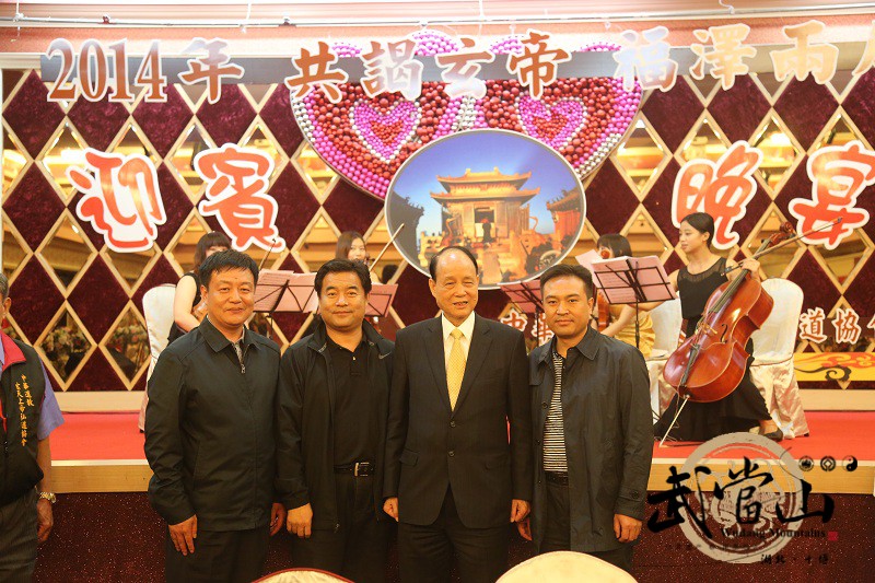 ����������(hu��)�����L(zh��ng)����ɭ�����䮔(d��ng)ɽ����Ѳ���F(tu��n)ӭ�e����