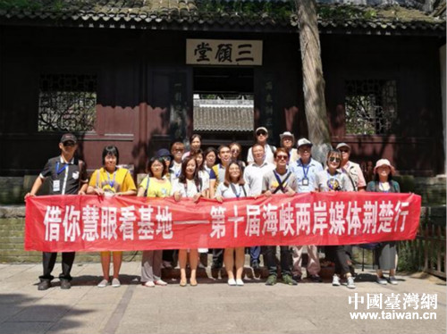 ���L�Fһ���ڹ�¡�к�Ӱ�������zӰ����ѩ��