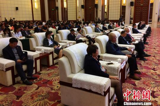 �ɰ��W(xu��)�ߡ���I(y��)�ҵ���ʿչ�_(k��i)�����������Ա� �z