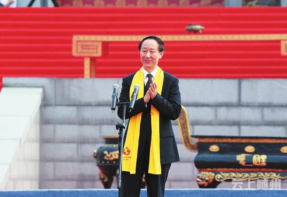 丁酉年世界華人炎帝故里尋根節(jié)隆重舉行 丁酉年世界華人炎帝故里尋根節(jié)隆重舉行