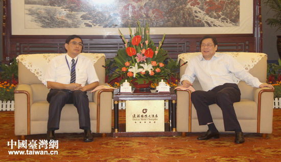 ����ʡί����ӛ��ʡ�L(zh��ng)�żҺ����L(zh��ng)ɳ��(hu��)Ҋ�ˁ�����L����ͥ�����B(t��i)��(j��ng)��(j��)�^(q��)���ĺ��{�ɰ�ý�w(li��n)�ϲ��L�F(tu��n)һ����