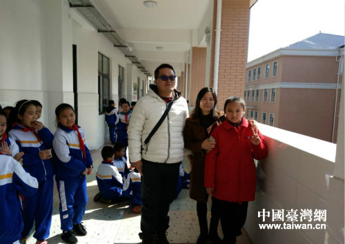 �_(t��i)��С���Ѳ��꺭�M(j��n)������У�ᣨ��һ����꺭���Ҷ����Ůʿ���������������