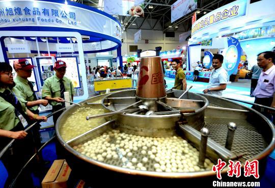 ���ø��ݡ��O�������e�k�ڶ����Ї�(����)�~�蹝(ji��)���ʼ��ʣ��F(xi��n)���ܹ�ǧ��ʳ�õĳ����~���������������ɸ� �z