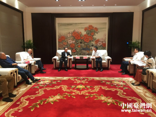 ����и����L(zh��ng)�������(hu��)Ҋ���h��ϯ��Ľ��