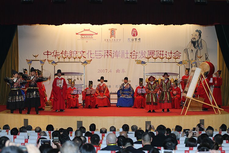 �� �Y չ ��