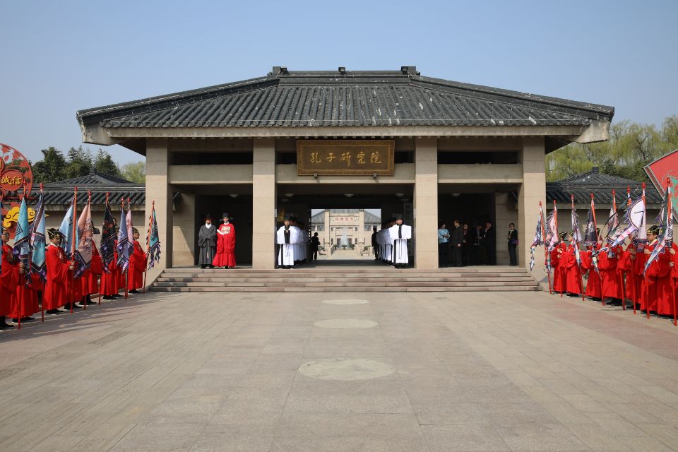 ���A���y(t��ng)�Ļ��c�ɰ����(hu��)�l(f��)չ��ӑ��(hu��)��ɽ�|�����e��