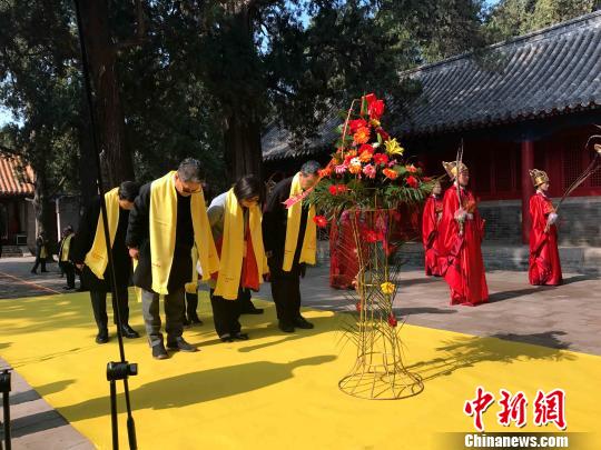 ���Ժ��{�ɰ������������ʿ��������ʥ�Ȏ������񾴫I(xi��n)���@���������Ϲ��Y