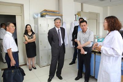 �_(t��i)�����(y��ng)�Ƽ���W(xu��)У�L(zh��ng)�������L��(w��n)��(j��)�ϴ�W(xu��)