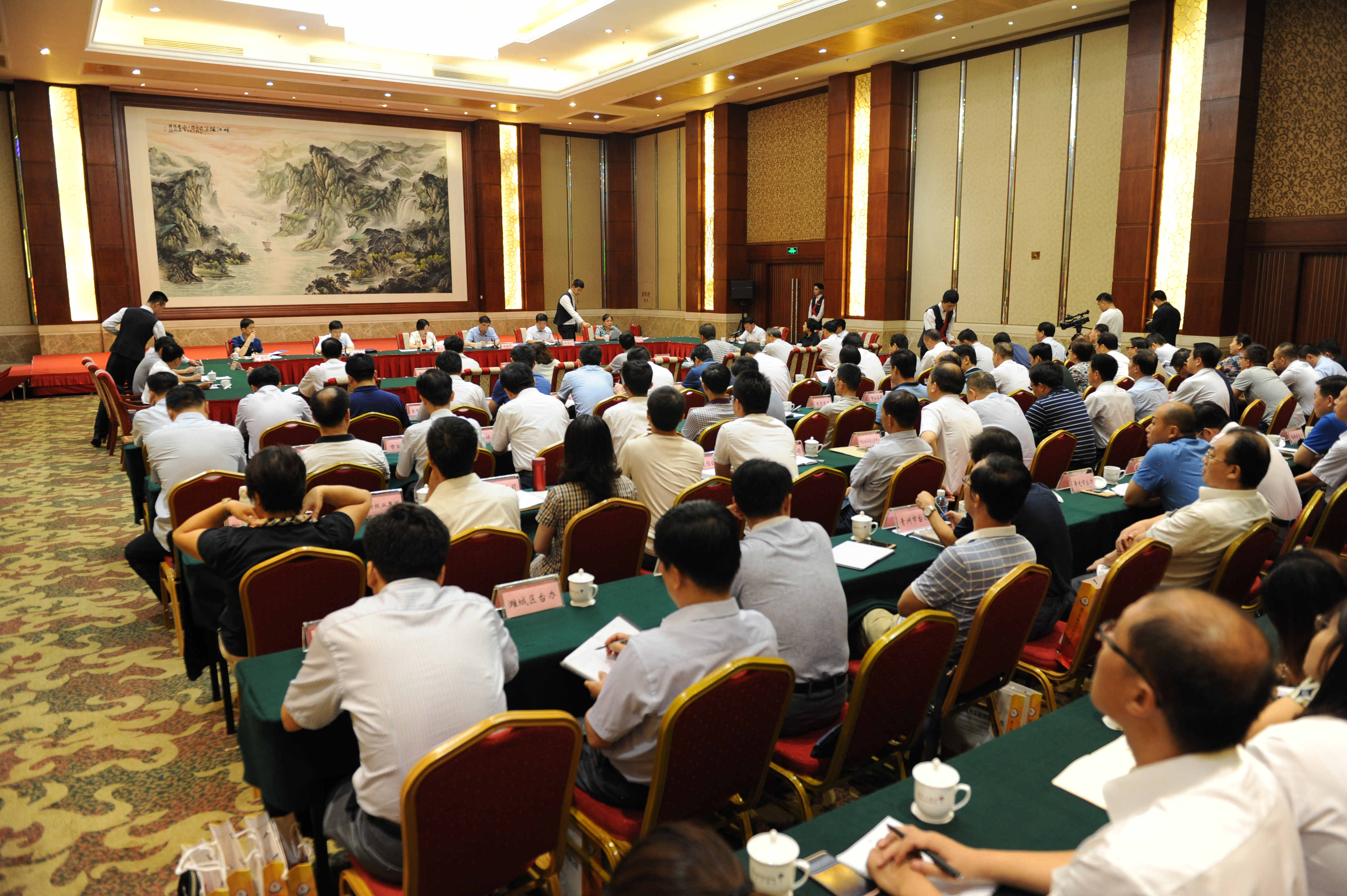 濰坊市調(diào)度第23屆魯臺會籌備工作 濰坊市調(diào)度第23屆魯臺會籌備工作