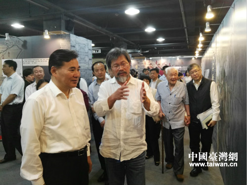 ����ֳ���c�_�����(f��)���Փ�(j��)�r���_���vʷ�D����չ