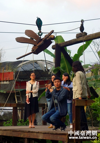 ���L�������B(t��i)��^(q��)