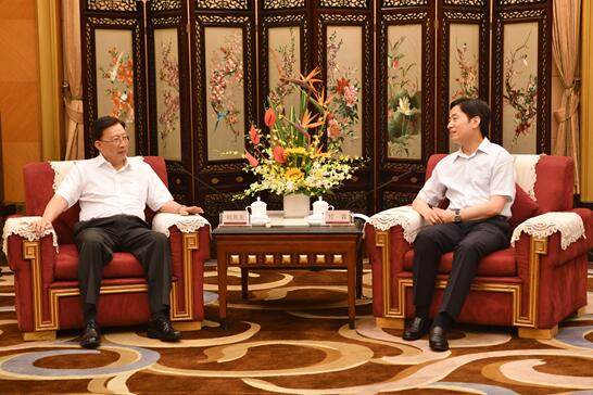 �Ĵ�ʡί��ί�����������L���أ���һ����(hu��)Ҋ����������һ��һ��