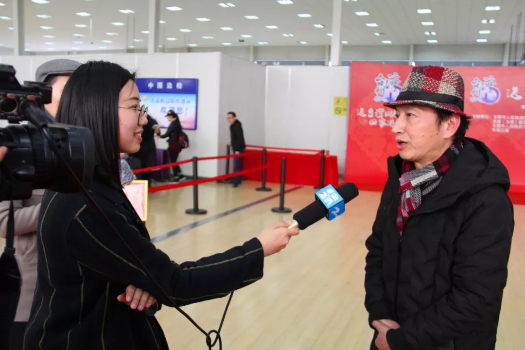 “一衣帶水難卻情·同舟共渡圓新春” ——浙江玉環(huán)舉行“送臺灣同胞回家過大年”活動 “一衣帶水難卻情·同舟共渡圓新春” ——浙江玉環(huán)舉行“送臺灣同胞回家過大年”活動