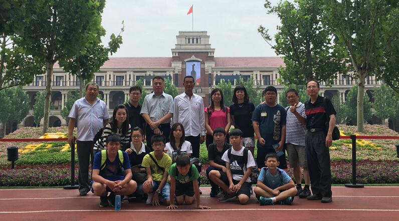 臺灣鄉(xiāng)鎮(zhèn)市民代表會總會長蔡詠锝一行到天津和平區(qū)參訪 臺灣鄉(xiāng)鎮(zhèn)市民代表會總會長蔡詠锝一行到天津和平區(qū)參訪