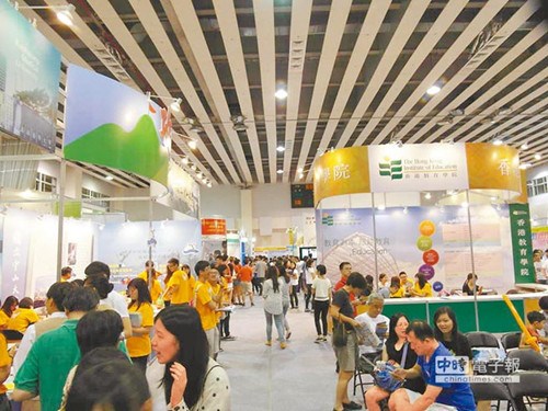 ���T��W(xu��)���д�ꑼ�����ʡ��Ԫ��W(xu��)�ͪ�(ji��ng)400�f(w��n)�_(t��i)��