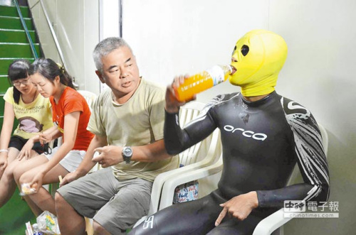   Ӿ���_(t��i)�����{�x�֞��ֹˮĸ�������Ӱ���ˮǰ�������Ϸ�ˮĸ�������D�Ҟ��_(t��i)���x�������