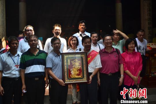 �_������h�h�L�ʈF���������ލu�]����